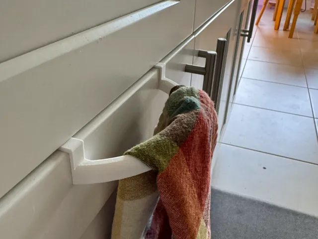 Kitchen + Bathroom towel holder curved
