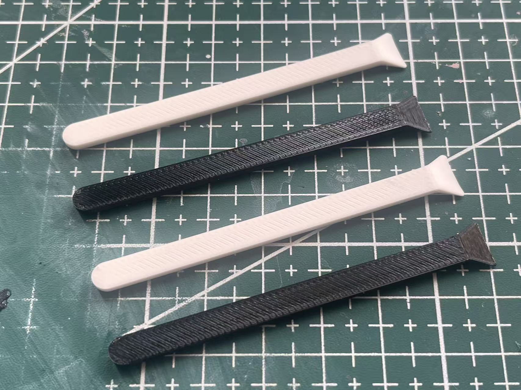 Miniatura 2 do modelo 3D 双头补土刮刀批刀修整刀 模型工具调色棒 手办泥塑油泥软陶抹刀