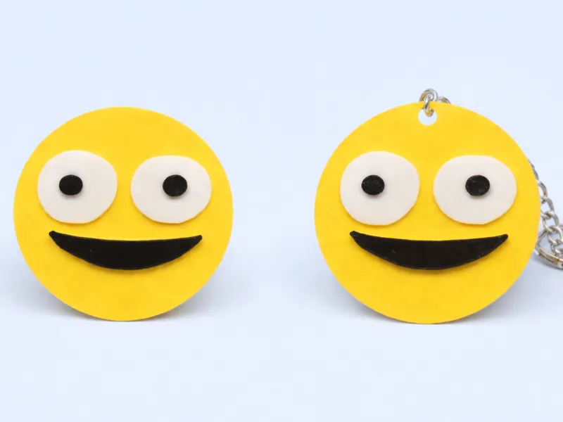 Smiling Friends Keychain / Coin