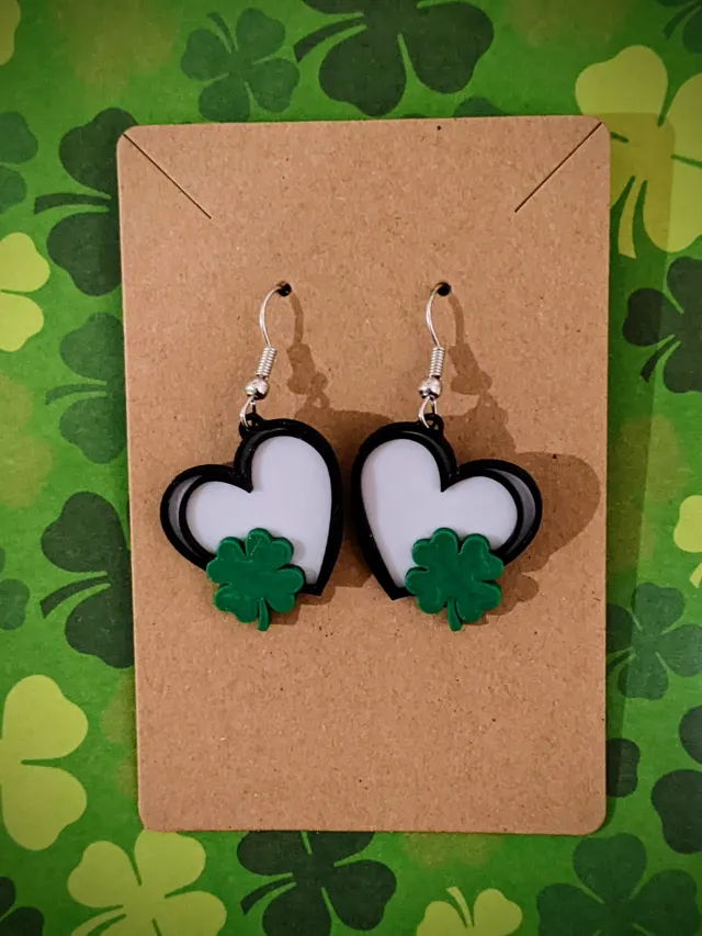 Clover Heart Earring