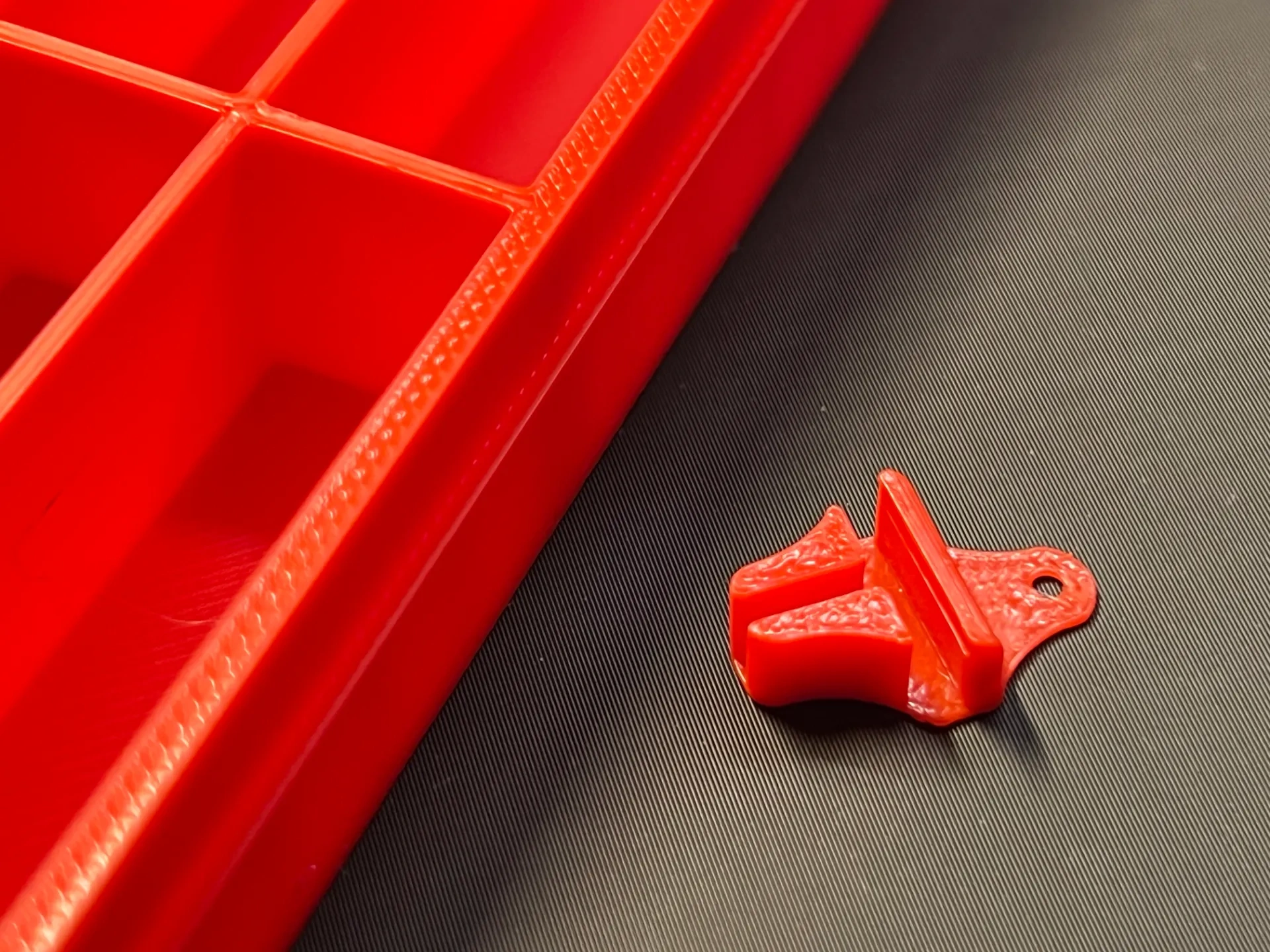 Miniatura 2 do modelo 3D 贴片元件收纳盒 电子佬的梦中情盒 零件收纳盒