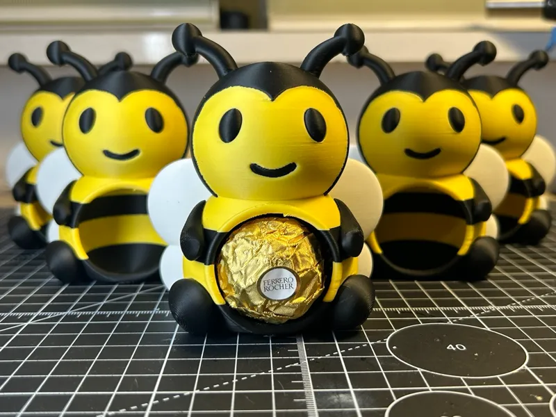 Bee Ferrero (praline holder)