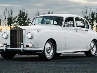 Rolls Royce silver cloud. 
