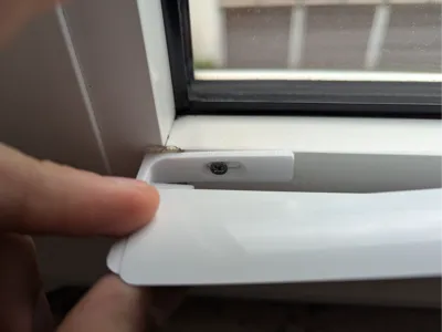 Bottom Bracket Anti-Swing Holder for Window Blinds