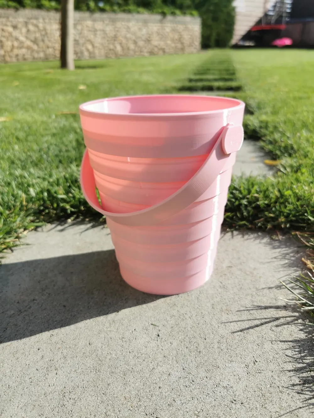 Collapsing bucket (print in place) - Free 3D Print Model - MakerWorld
