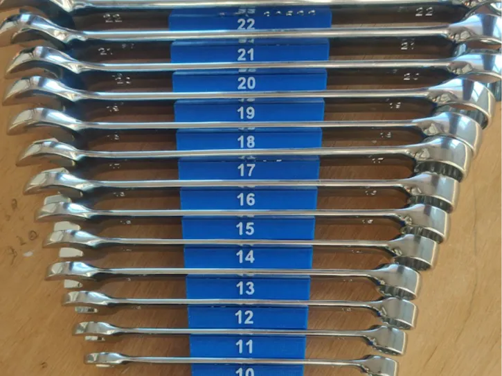 Simple holder for Wrenches 6 to 32 mm 