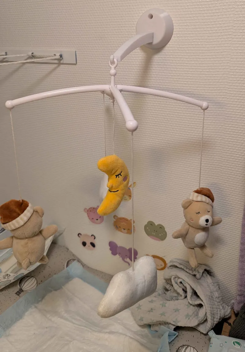 Baby_Mobile_Arm_wallmount