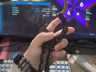 死亡搁浅：手铐