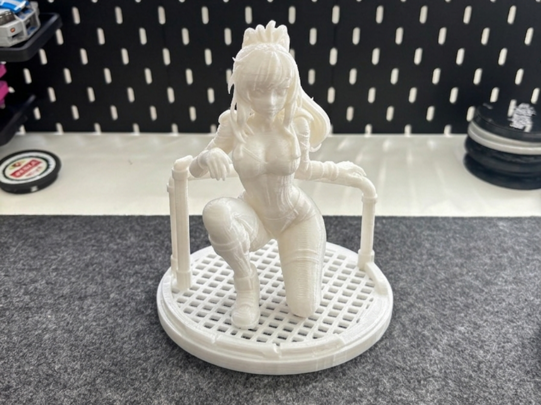 Tactical Tech Girl | Sci-Fi Agent Statue
