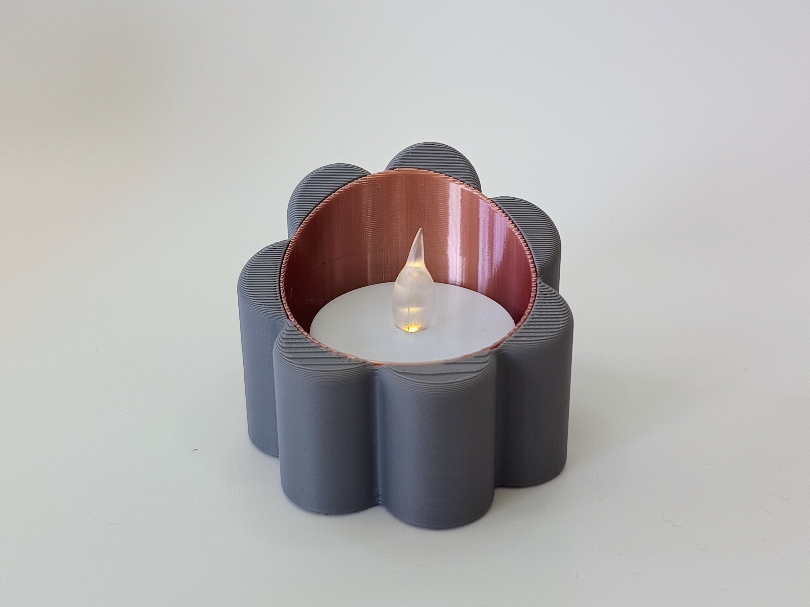 Lichtbluete "Petal Glow" fuer stille Momente