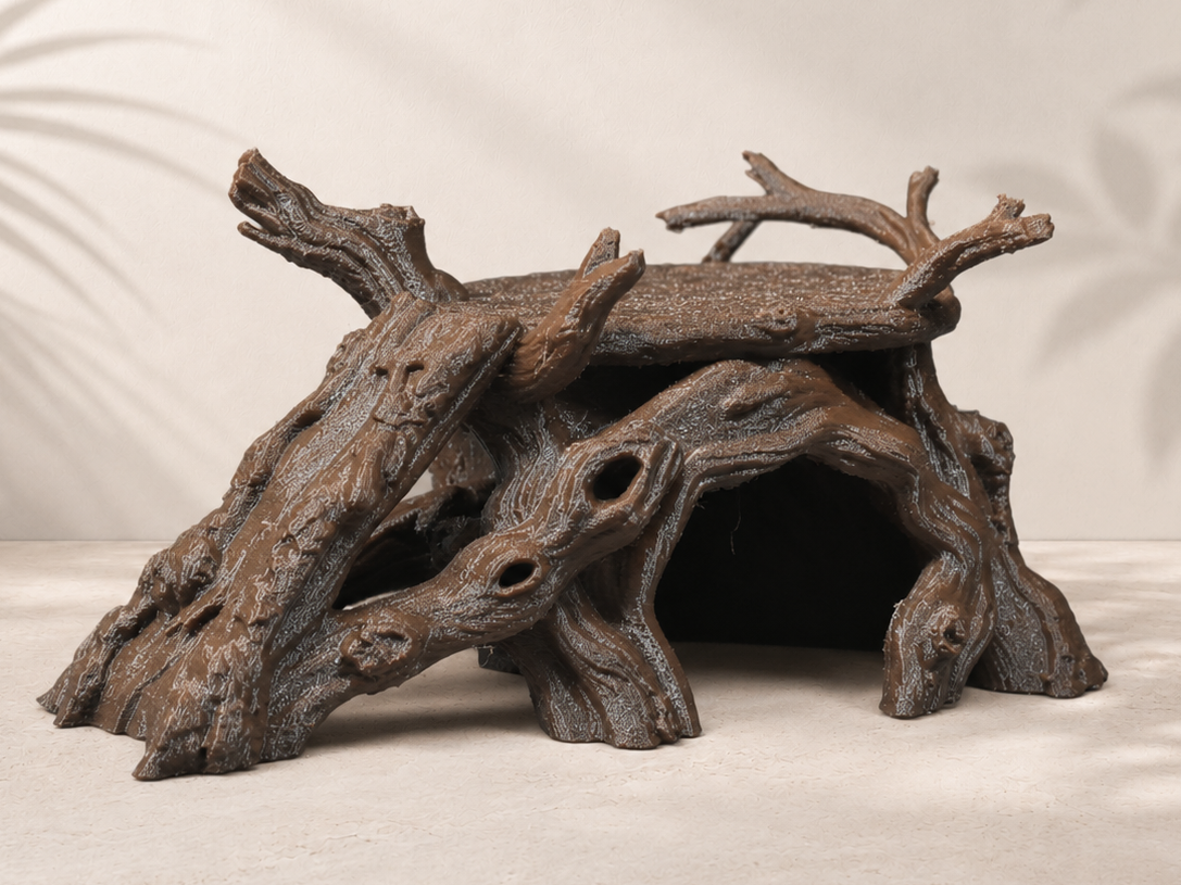 Driftwood Hide with Platform - 1
