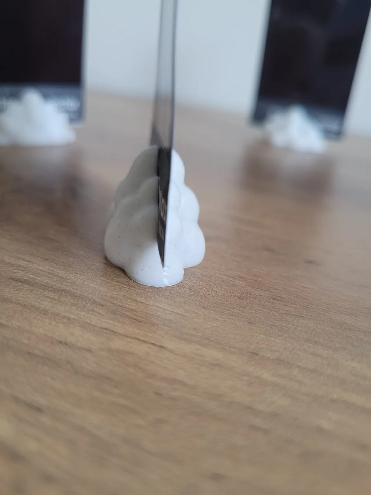 Cloud Photo Stand view 3