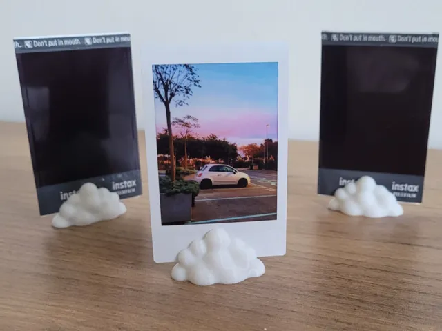 Cloud Photo Stand