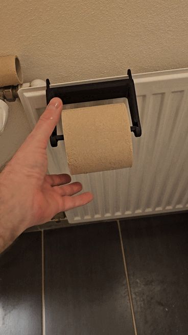 Toilet paper holder for heating quick replacement
