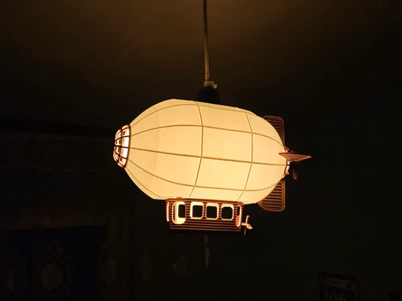 Airship lamp shade