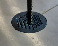 Vented adjustable band saw insert