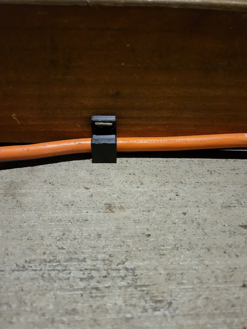 Extension Cord Retaining Clip