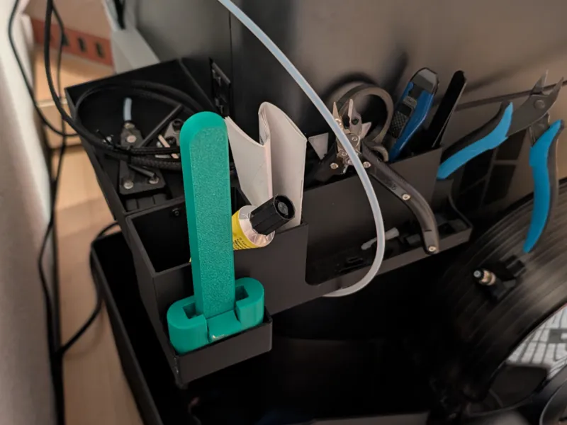 Bambulab P1S and P1P tool holder for spool holder