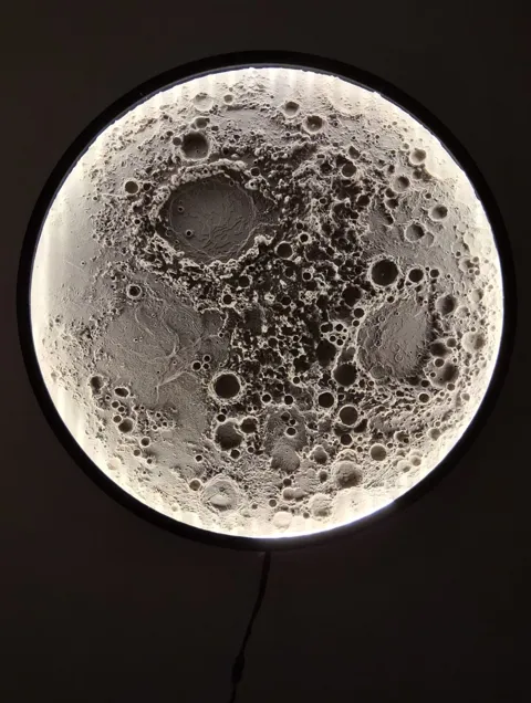 Large Illuminated Lunar Wall Lamp - Version 2 view 2