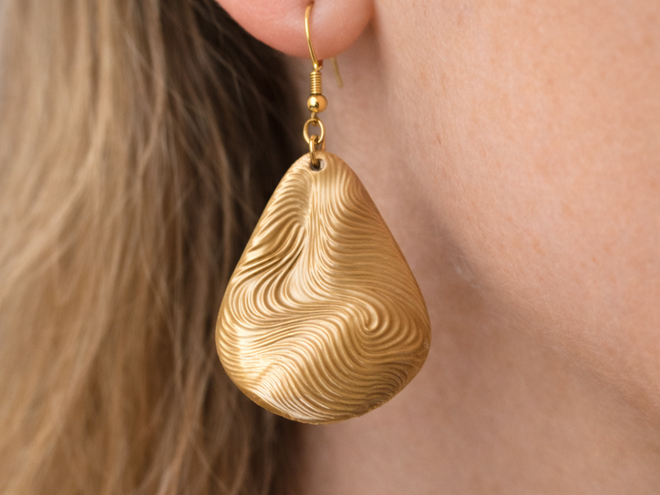 Elegant Wave Drop Earrings – Easy to Print