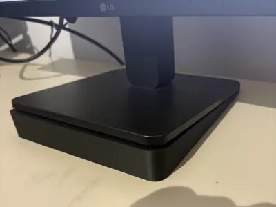 Tilted Screen Riser
