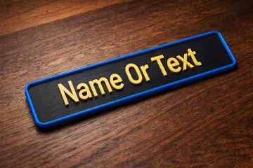 Letrero o emblema decorativo: Customizable Name Text Sign Generator — vista de referencia 4