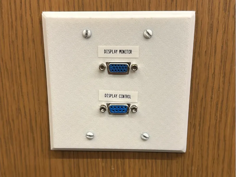 Dual VGA Display or DB wall plate 