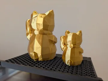 Modelo para impresión 3D: 金運アップ ローポリ 招き猫 — vista de referencia 4