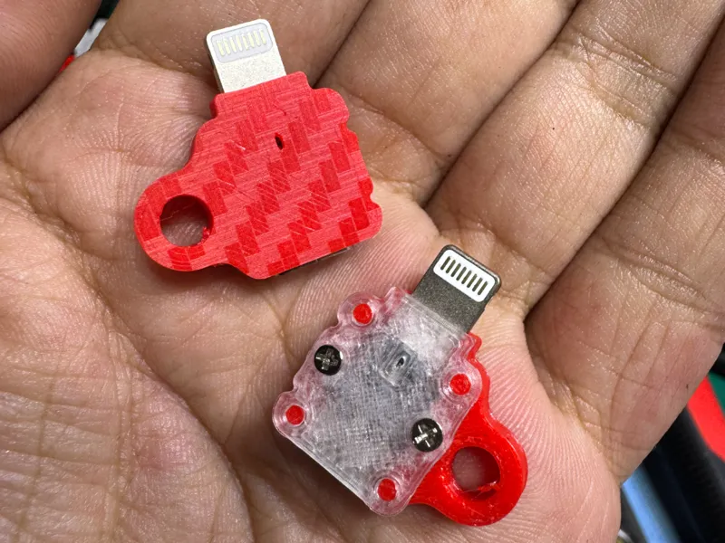 苹果Lightning转接口，广信电子DIY typeC转Lightning口主板外壳 。