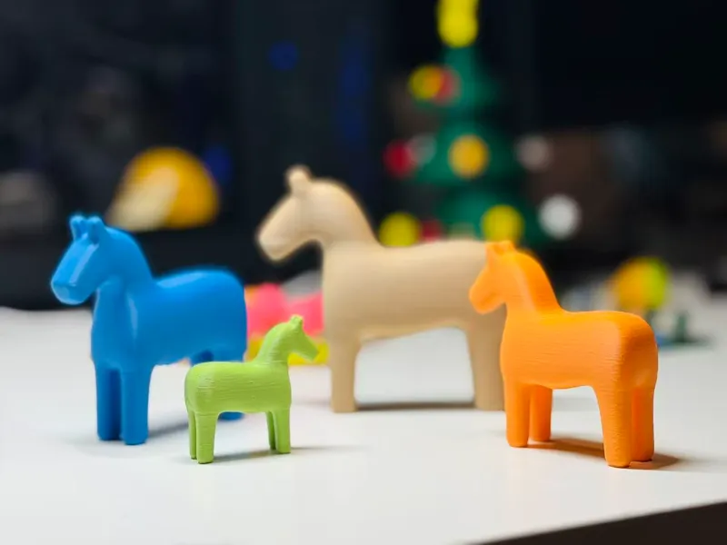 Minimalist Dala Horse