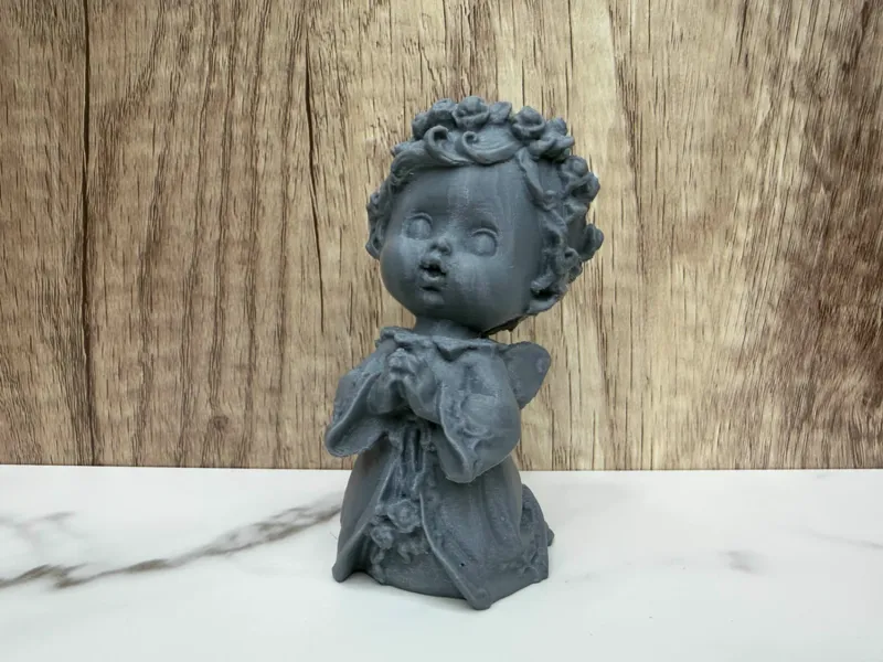 angel with a big head