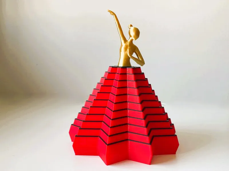 Antistress pyramid Girl Carmen star
