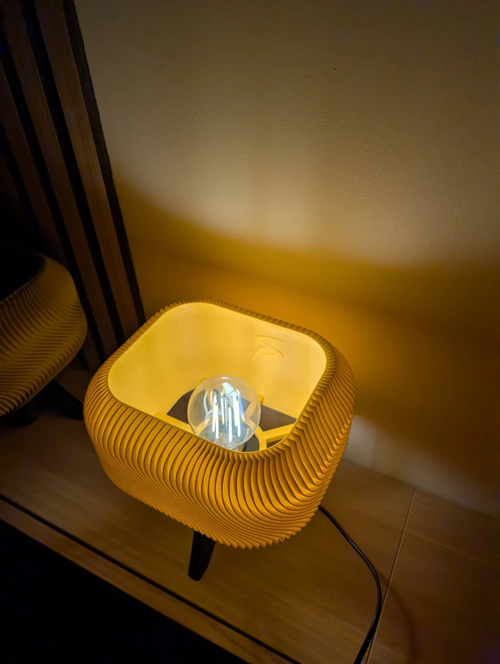 Bold Lamp by Pasquale Solimene MakerWorld: Download Free 3D Models