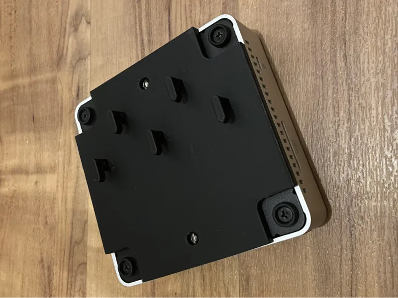 SKADIS Intel NUC Mount - Version 1