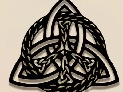 Triquetra Celtic Knot (Trinity Knot)