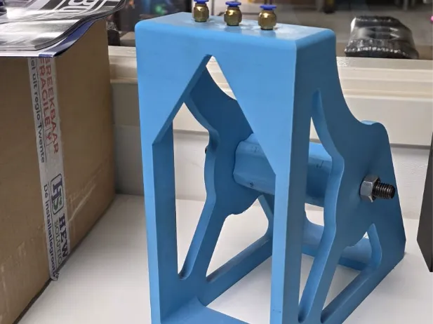 Filament spool holder 