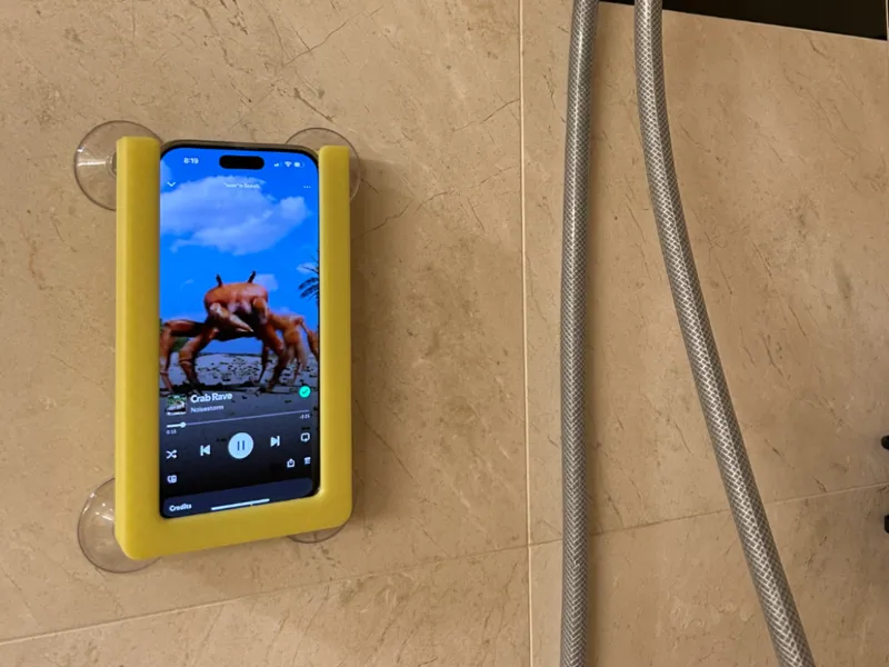Iphone 16 pro max MagSafe Shower Holder