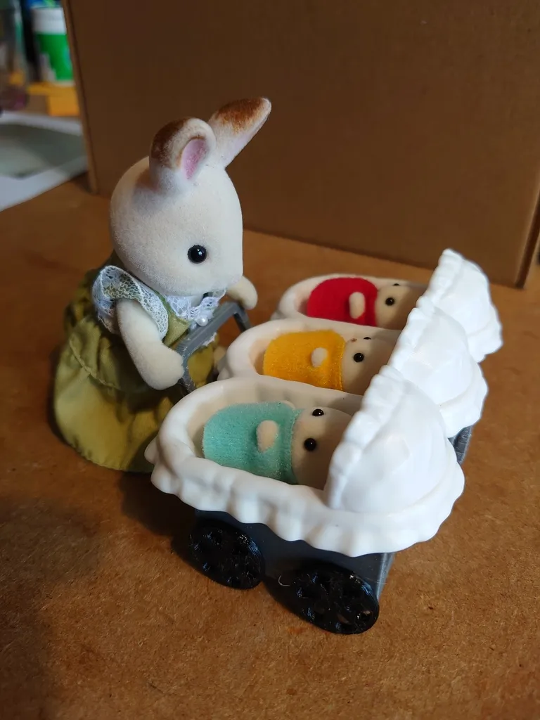 Sylvanian Families pram frame for triplets