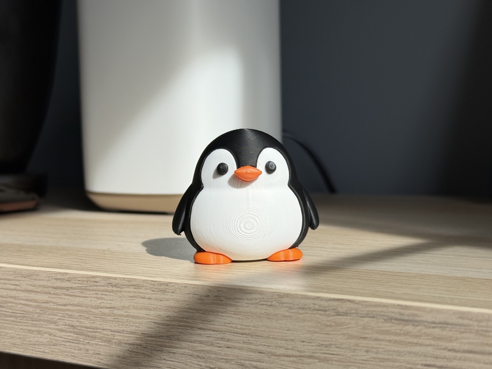 Miniatura 1 do modelo 3D Multi-Part Chubby Penguin