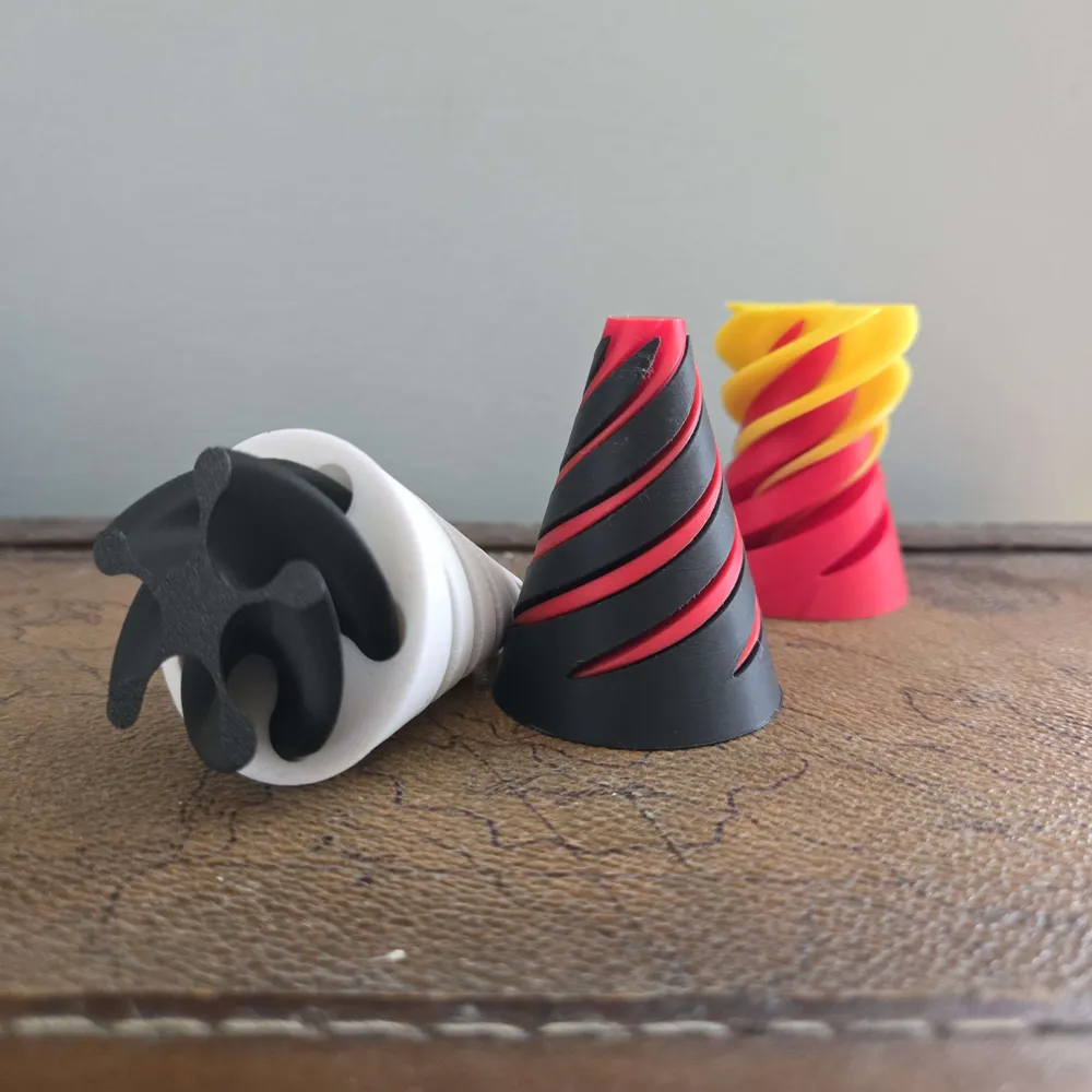 Impossible Fidget Spiral toy (FREE TO SELL) by Sawyer MakerWorld ...