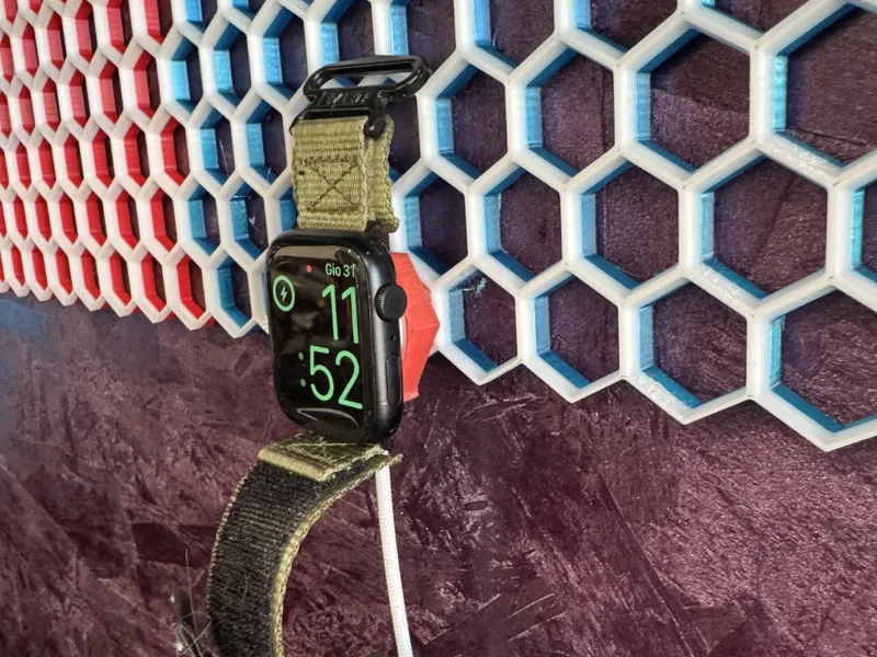 Apple Watch Honeycomb storage wall