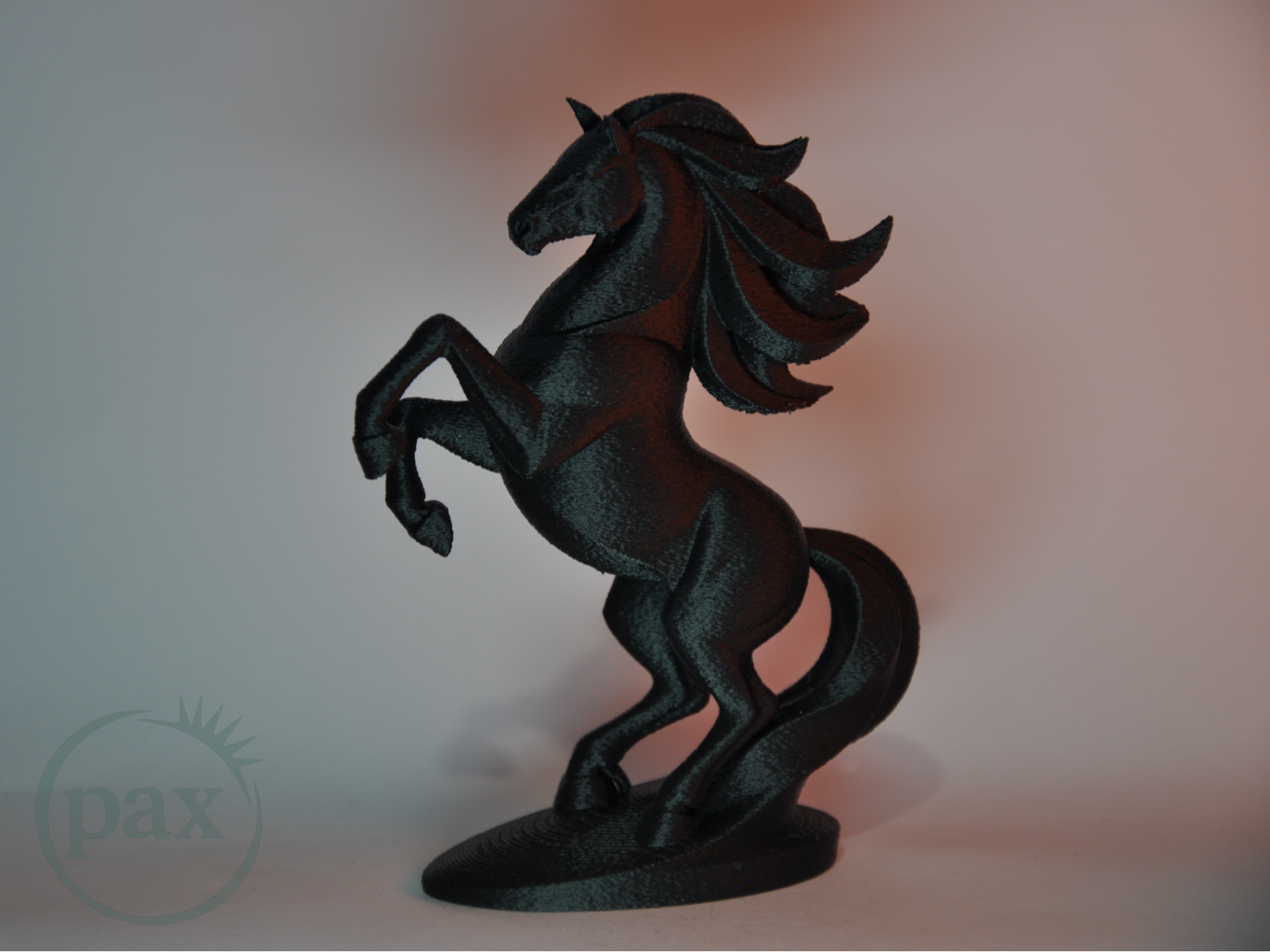 Majestic Horse Sculpture – Wildlife Decor