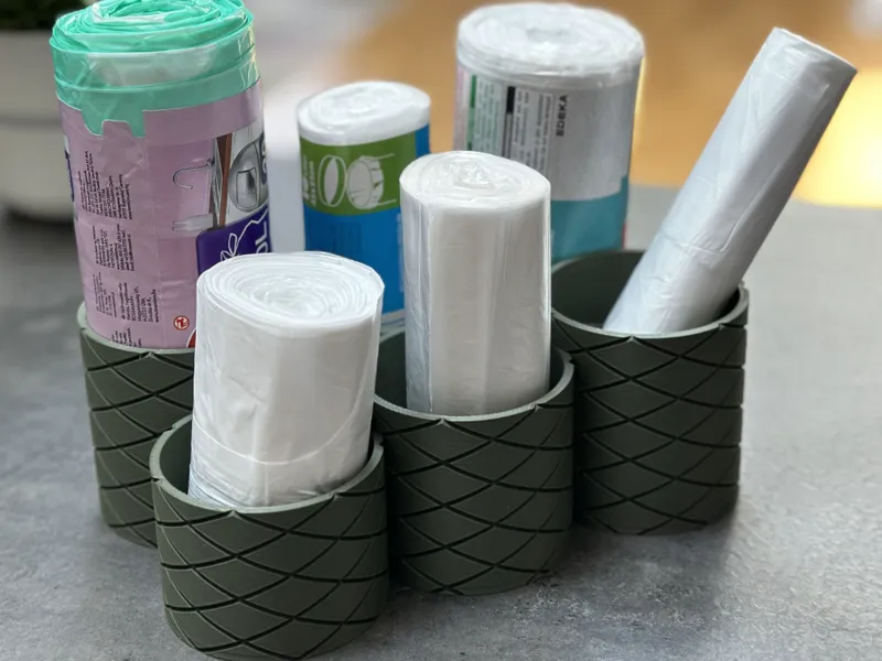 Trash / garbage bags organizer