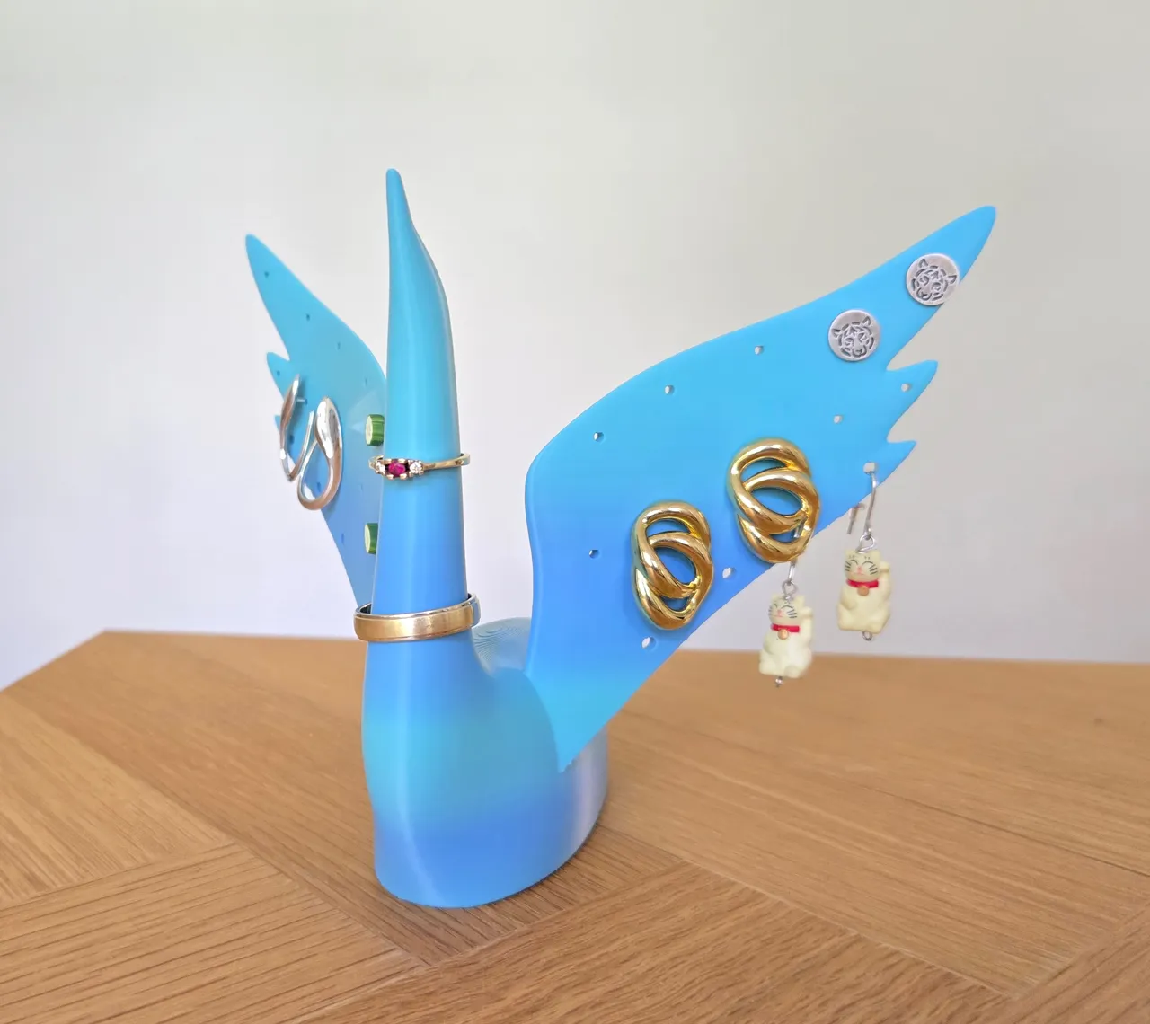 Swan Ring and Earring holder view 2