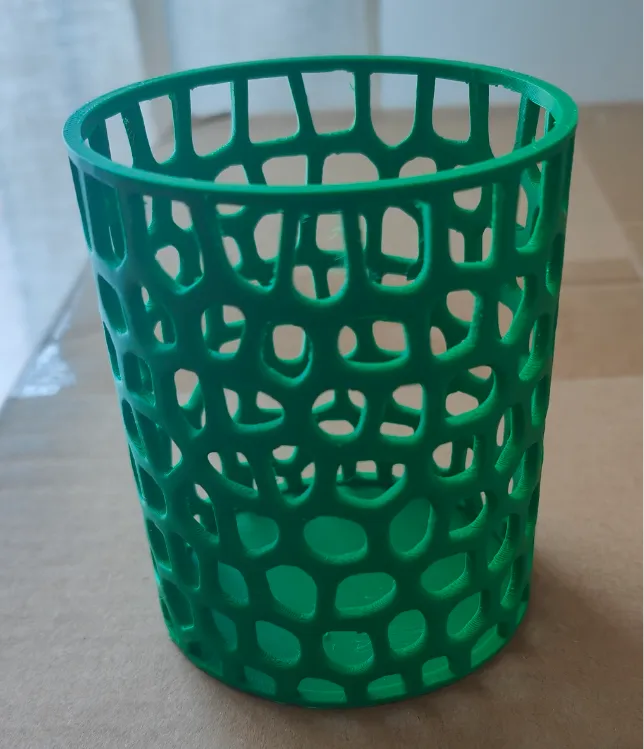 Voronoi Pen Holder