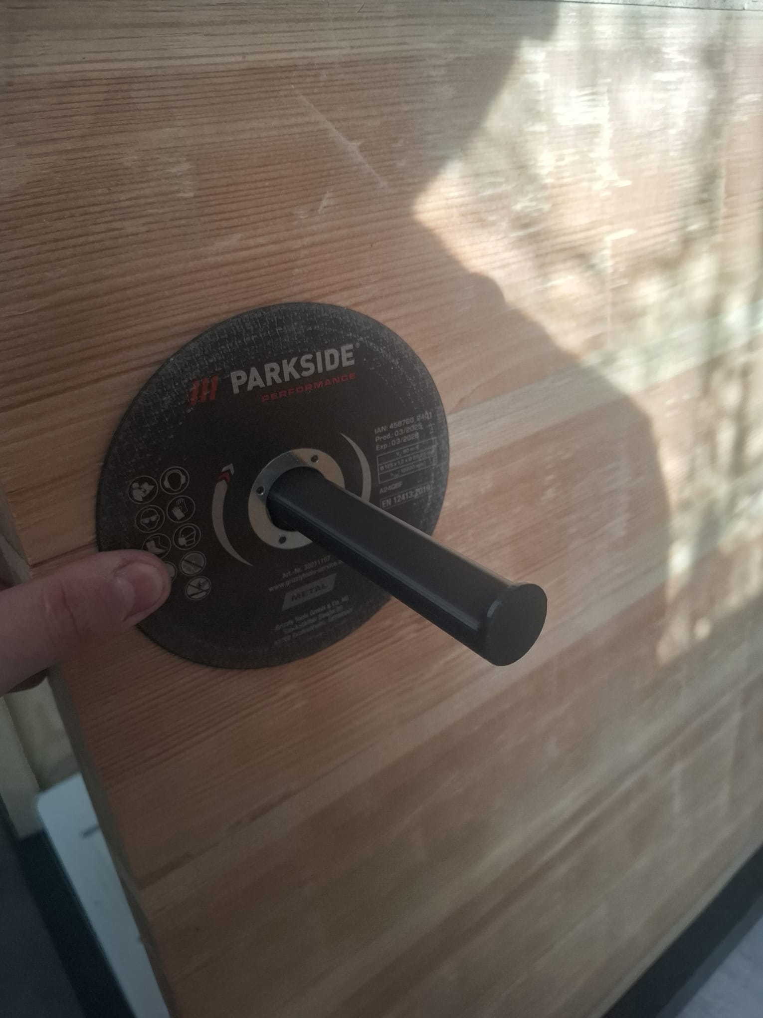 Miniatura 2 do modelo 3D Angle Grinder Disc Wall Mount