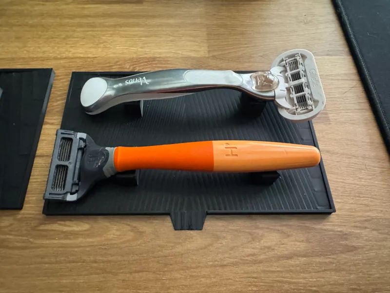 Razor Tray