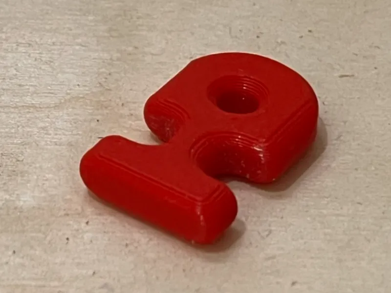 Bowden/PTFE tube clip for Ikea SKÅDIS board