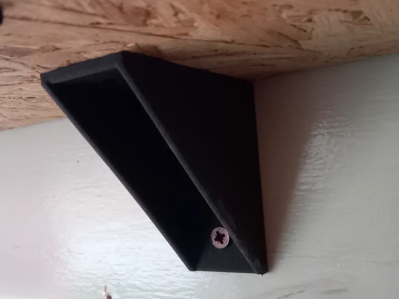 Staffa semplice e robusta per mensola 80 x 80 x 38