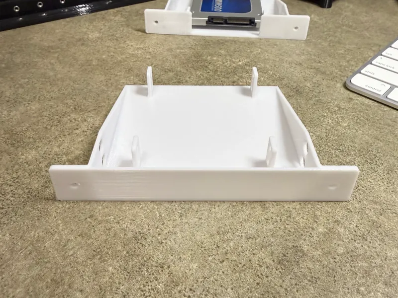 Microlab - Dual 2.5" SSD with rear facing cables